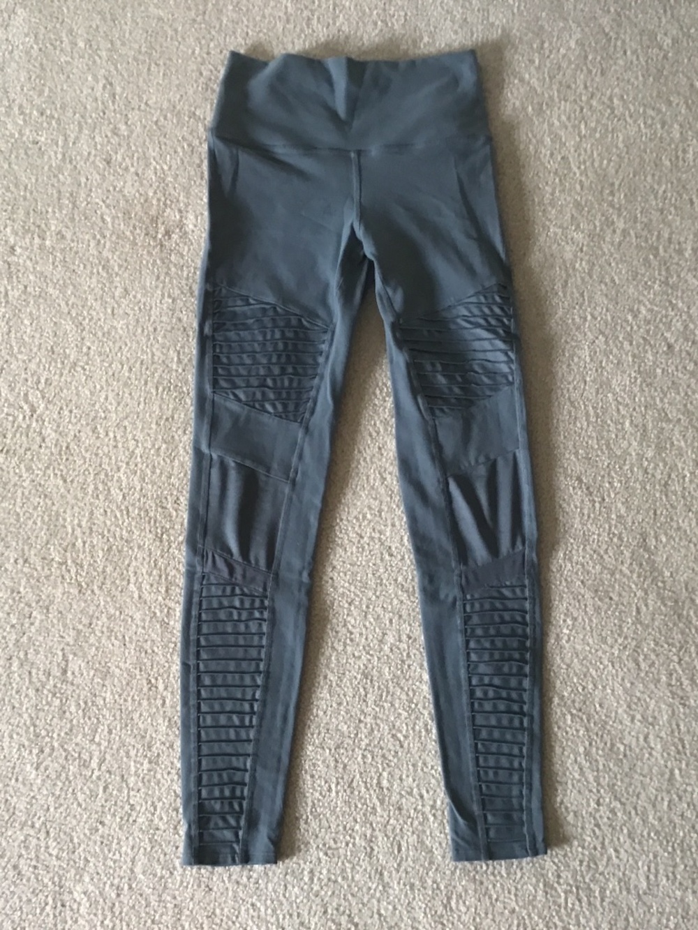 Alo moto leggings M